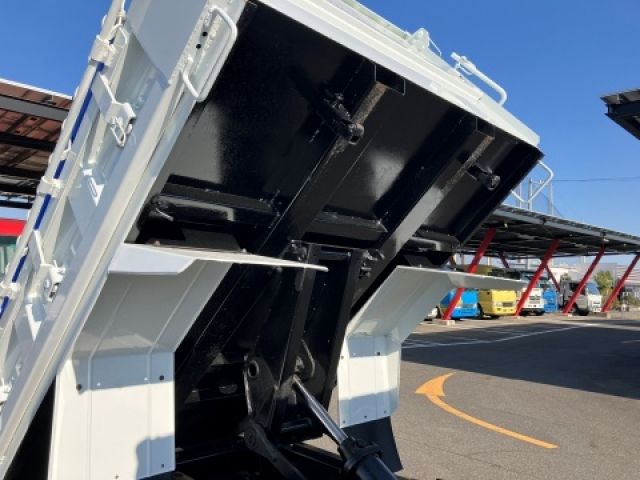 MITSUBISHI CANTER 2016 Image 31