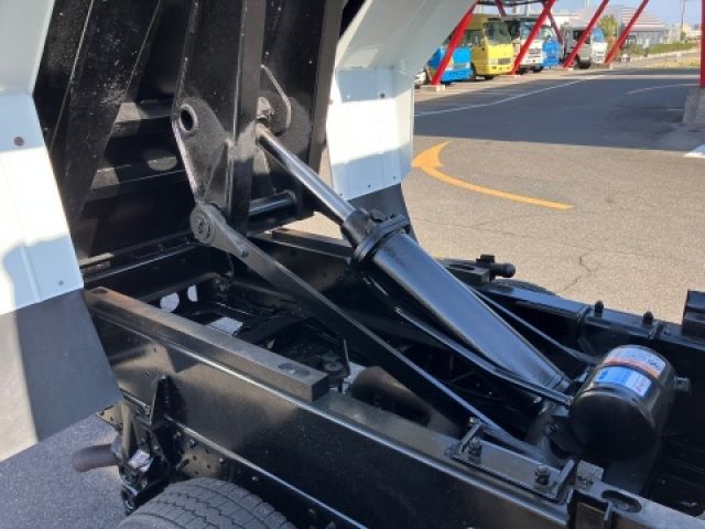 MITSUBISHI CANTER 2016 Image 31