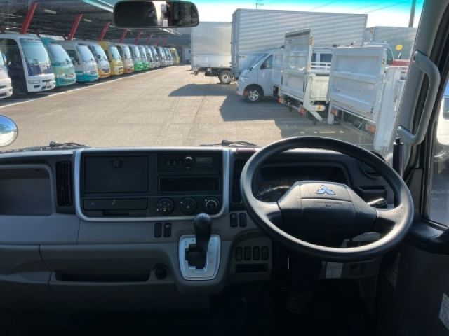 MITSUBISHI CANTER 2016 Image 31