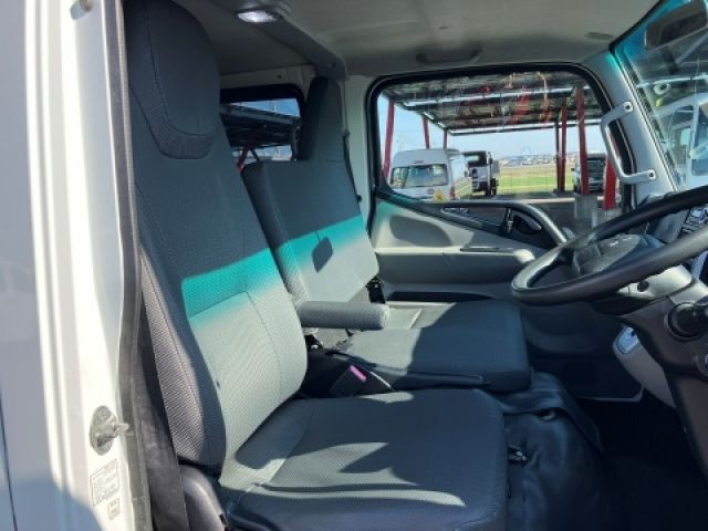 MITSUBISHI CANTER 2016 Image 31