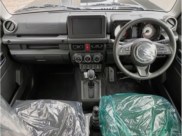 SUZUKI JIMNY NOMADE 2025 Image 31