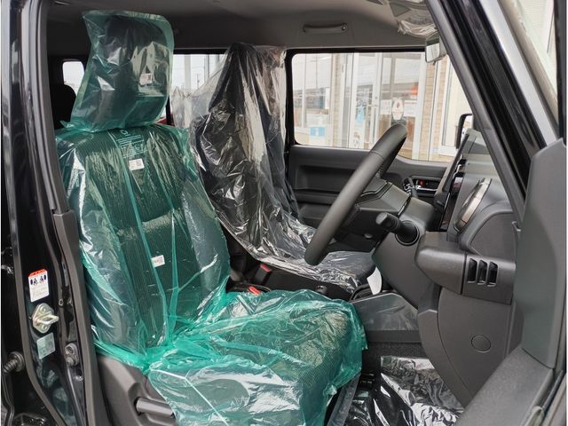 SUZUKI JIMNY NOMADE 2025 Image 31