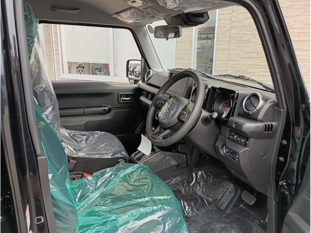 SUZUKI JIMNY NOMADE 2025 Image 31