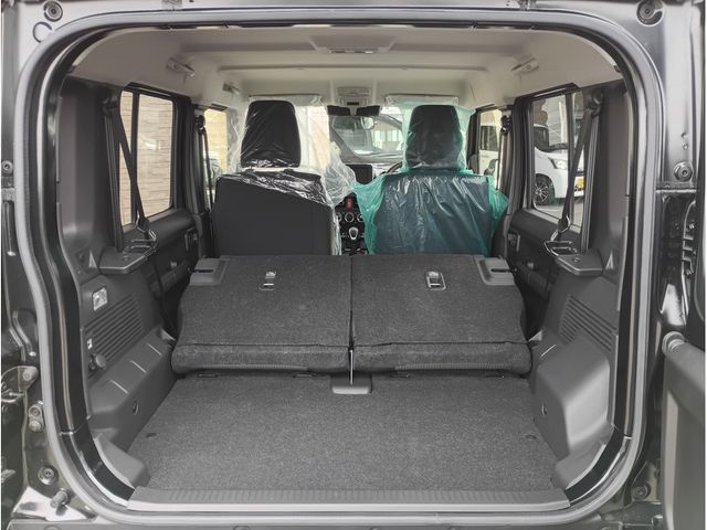 SUZUKI JIMNY NOMADE 2025 Image 31