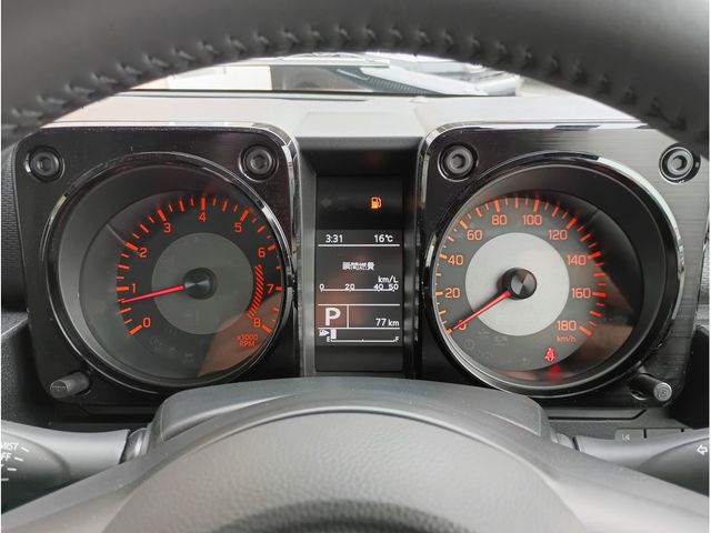 SUZUKI JIMNY NOMADE 2025 Image 31