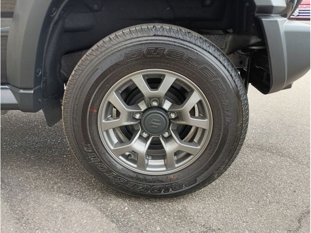 SUZUKI JIMNY NOMADE 2025 Image 31