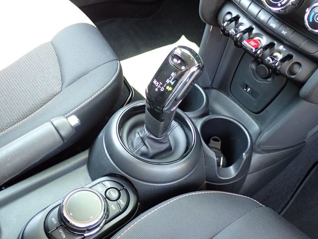 BMW MINI ONE 2019 Image 31