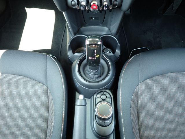 BMW MINI ONE 2019 Image 31