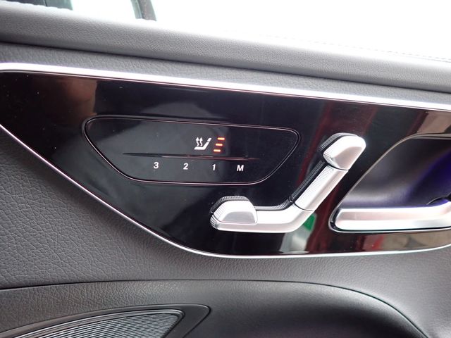 MERCEDES BENZ C CLAS 2022 Image 31