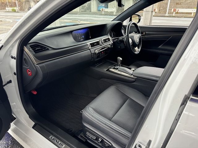 TOYOTA LEXUS GS300H 2018 Image 31