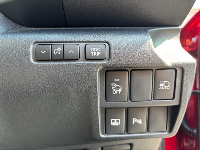 TOYOTA LEXUS IS300H 2017 Image 31