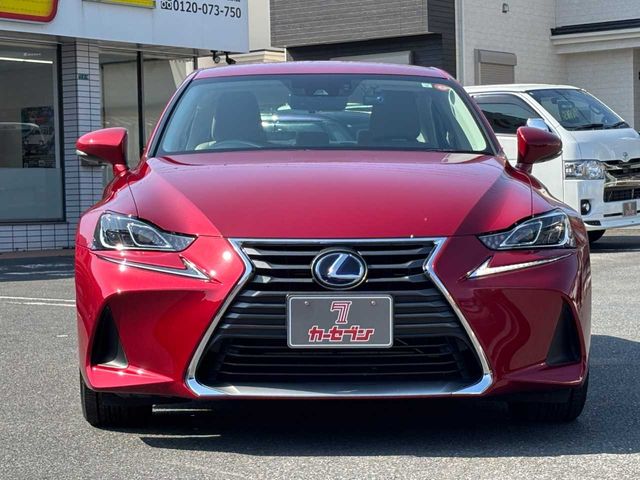 TOYOTA LEXUS IS300H 2017 Image 31
