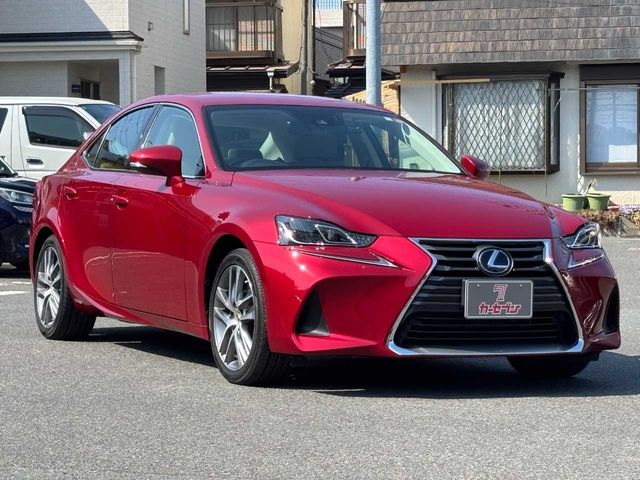 TOYOTA LEXUS IS300H 2017 Image 31
