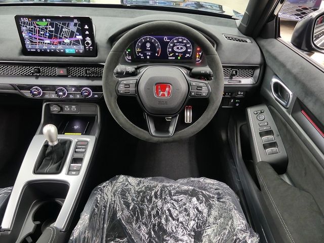 HONDA CIVIC HATCHBACK 2026 Image 31