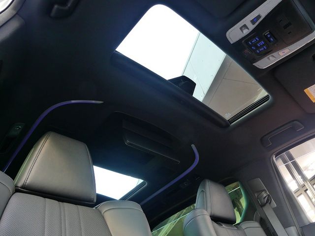 TOYOTA ALPHARD HYBRID 4WD 2023 Image 31