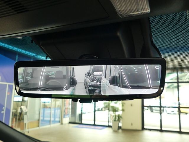 TOYOTA ALPHARD HYBRID 4WD 2023 Image 31