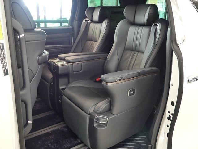 TOYOTA ALPHARD HYBRID 4WD 2023 Image 31