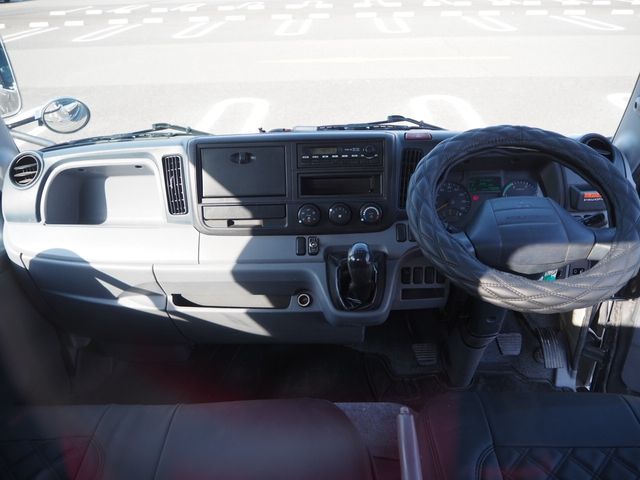 MITSUBISHI CANTER 2014 Image 31