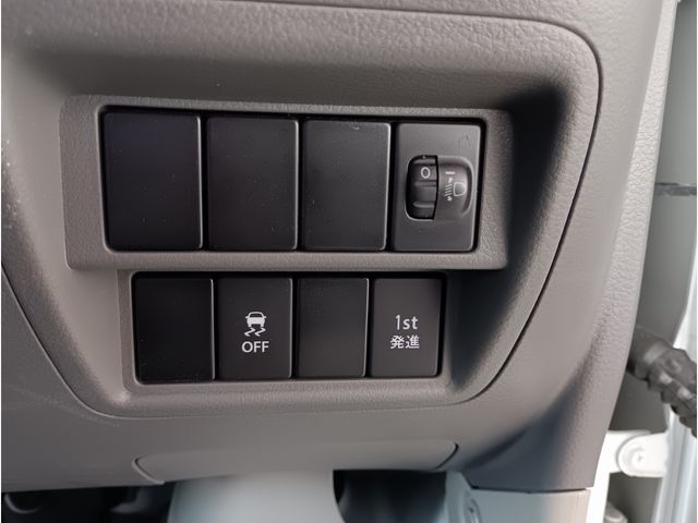 NISSAN NV100 CLIPPER 4WD 2024 Image 31