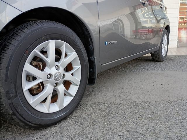 NISSAN NOTE 2018 Image 31