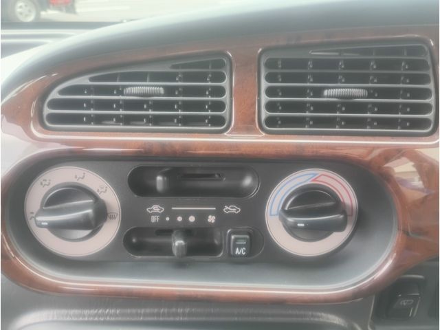 DAIHATSU MIRA GINO 4WD 2000 Image 31