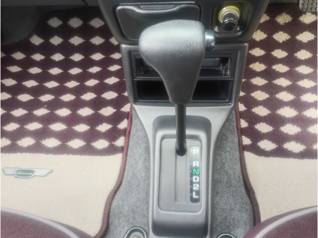 DAIHATSU MIRA GINO 4WD 2000 Image 31