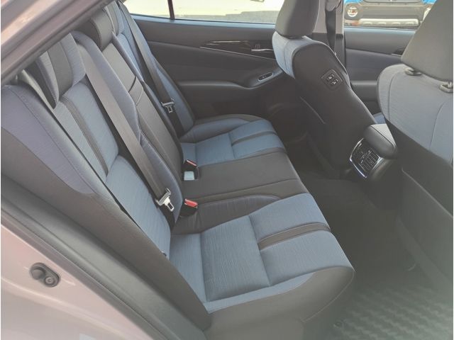 TOYOTA CROWN SEDAN 2015 Image 31