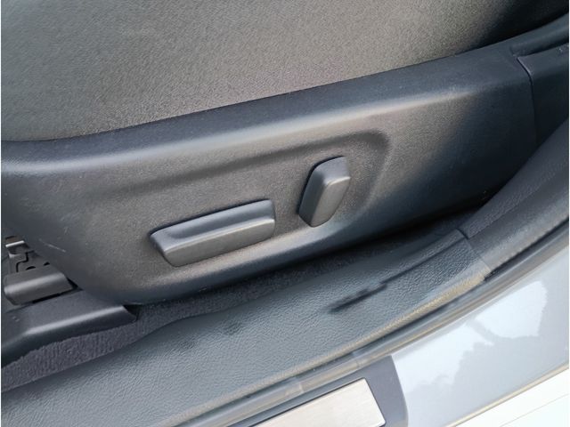 TOYOTA CROWN SEDAN 2015 Image 31