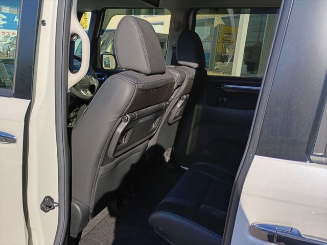 HONDA N BOX CUSTOM 4WD 2016 Image 31