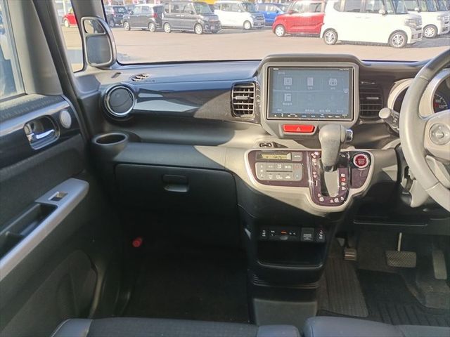 HONDA N BOX CUSTOM 4WD 2016 Image 31