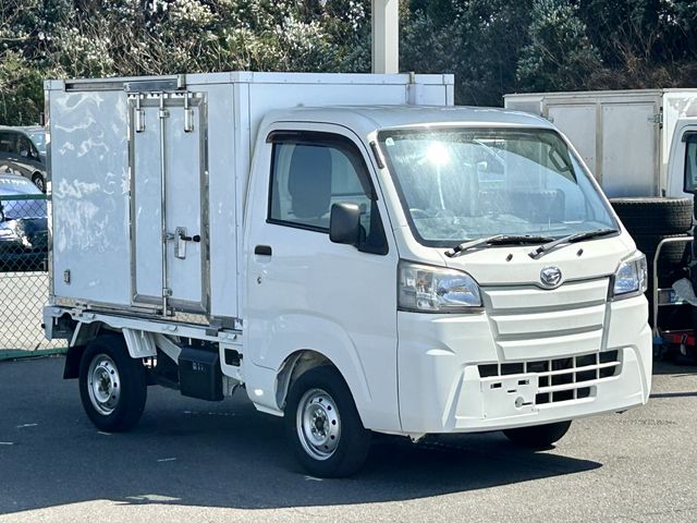 DAIHATSU HIJET TRUCK 4WD 2016 Image 31