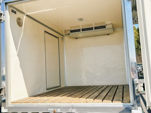 DAIHATSU HIJET TRUCK 4WD 2016 Image 31