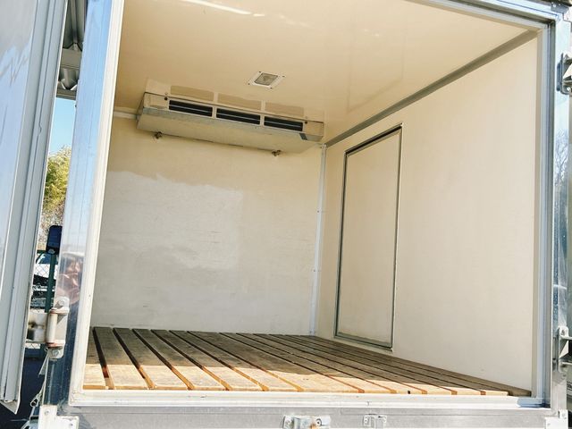 DAIHATSU HIJET TRUCK 4WD 2016 Image 31