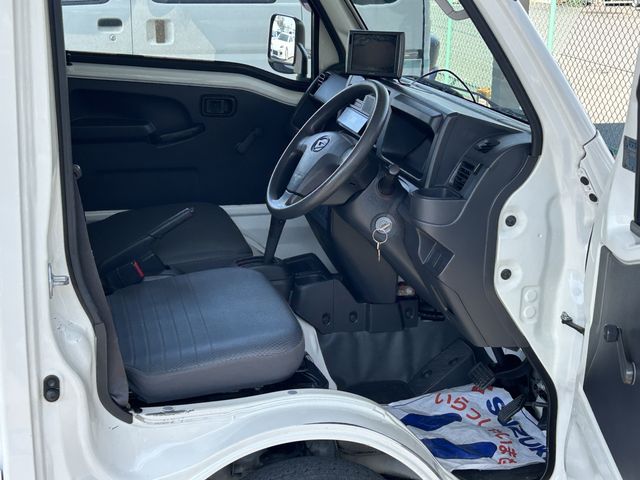 DAIHATSU HIJET TRUCK 4WD 2016 Image 31