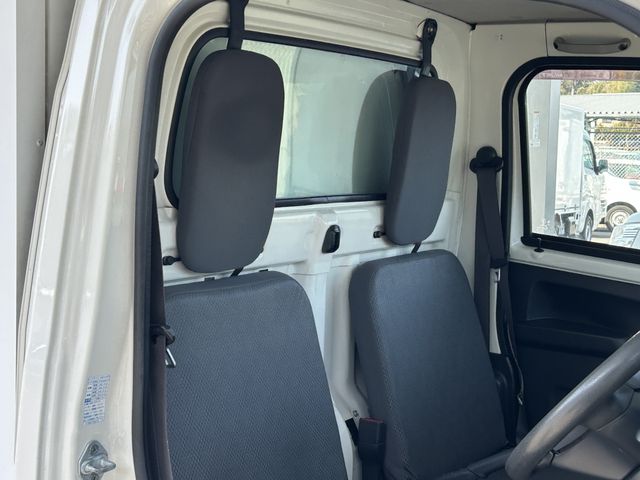 DAIHATSU HIJET TRUCK 4WD 2016 Image 31