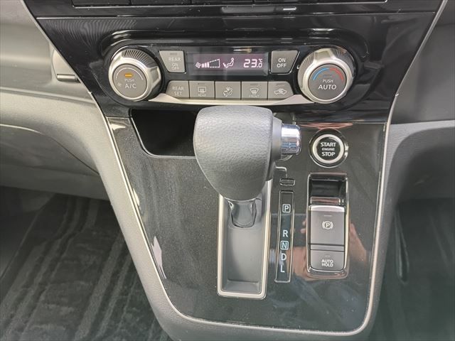 NISSAN SERENA  S-HYBRID 2021 Image 31