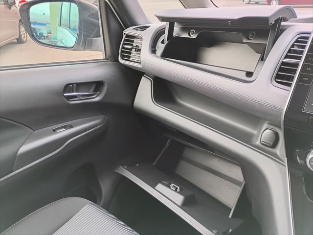 NISSAN SERENA  S-HYBRID 2021 Image 31