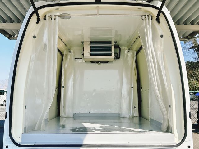 DAIHATSU HIJET CARGO 4WD 2019 Image 31