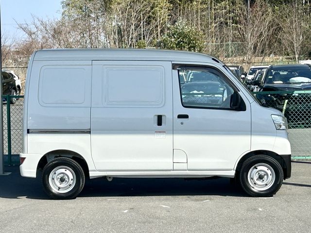 DAIHATSU HIJET CARGO 4WD 2019 Image 31