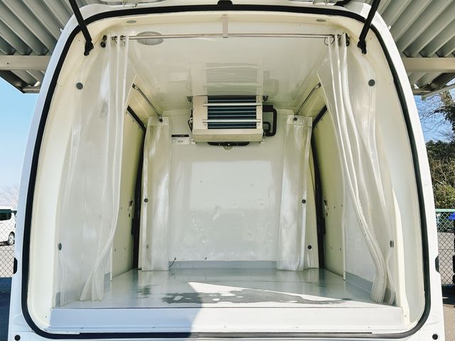 DAIHATSU HIJET CARGO 4WD 2019 Image 31