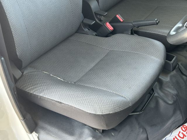 DAIHATSU HIJET CARGO 4WD 2019 Image 31