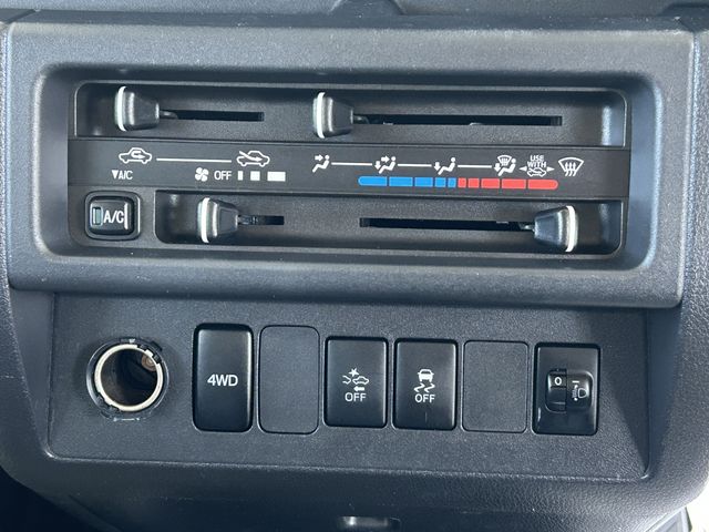 DAIHATSU HIJET TRUCK 4WD 2020 Image 31