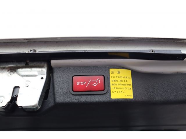 MERCEDES BENZ V CLAS 2017 Image 31