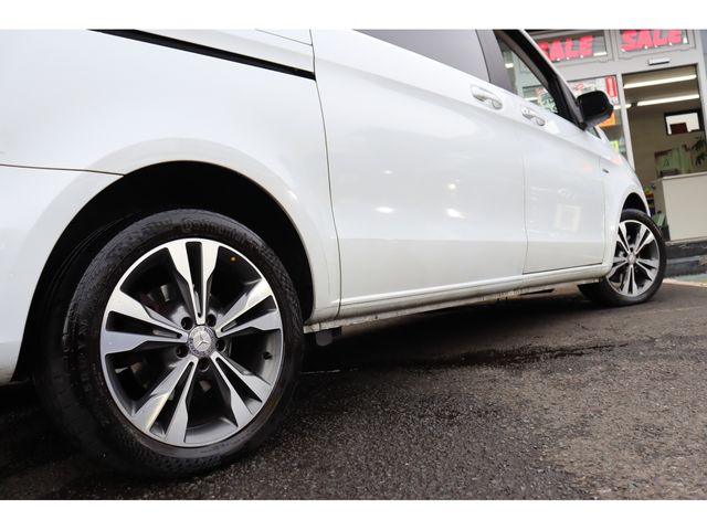 MERCEDES BENZ V CLAS 2017 Image 31