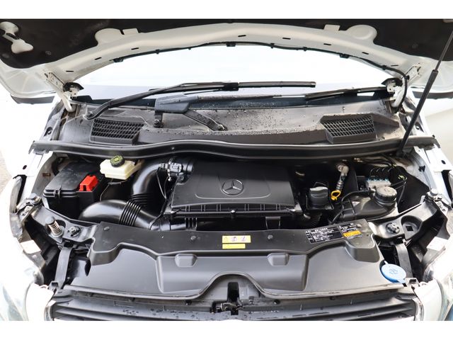 MERCEDES BENZ V CLAS 2017 Image 31