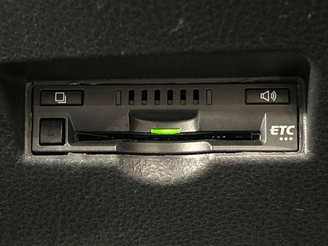 TOYOTA C-HR 2018 Image 31