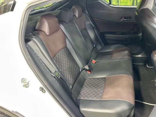 TOYOTA C-HR 2018 Image 31