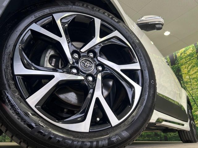 TOYOTA C-HR 2018 Image 31