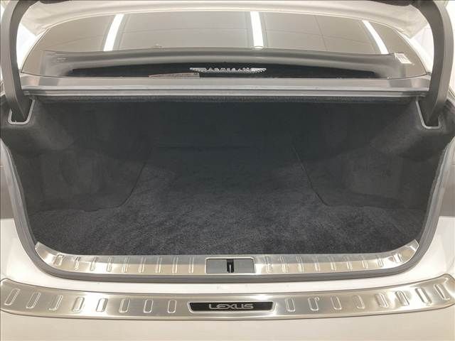 TOYOTA LEXUS LS500 2021 Image 31