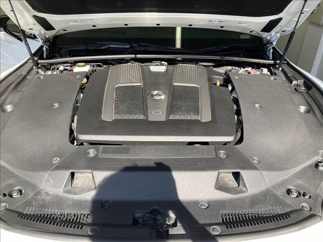 TOYOTA LEXUS LS500 2021 Image 31